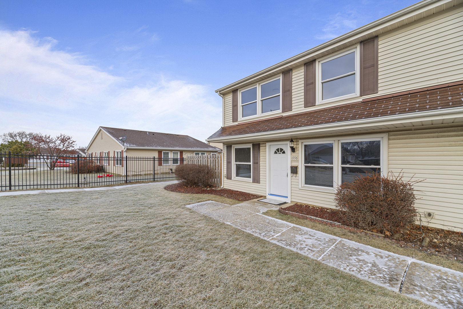 1996 Hancock Drive, Hoffman Estates, IL 60169