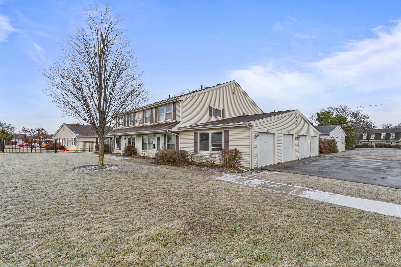 1996 Hancock Drive, Hoffman Estates, IL 60169