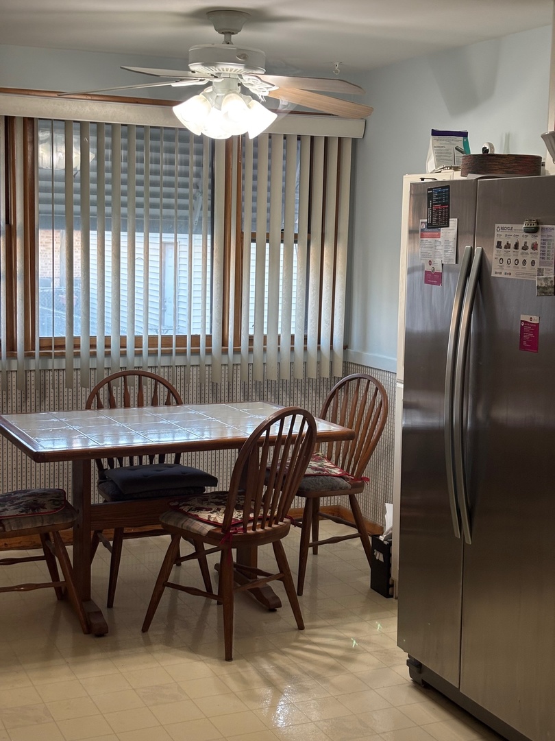 5137 S Rutherford Avenue, Chicago, IL 60638