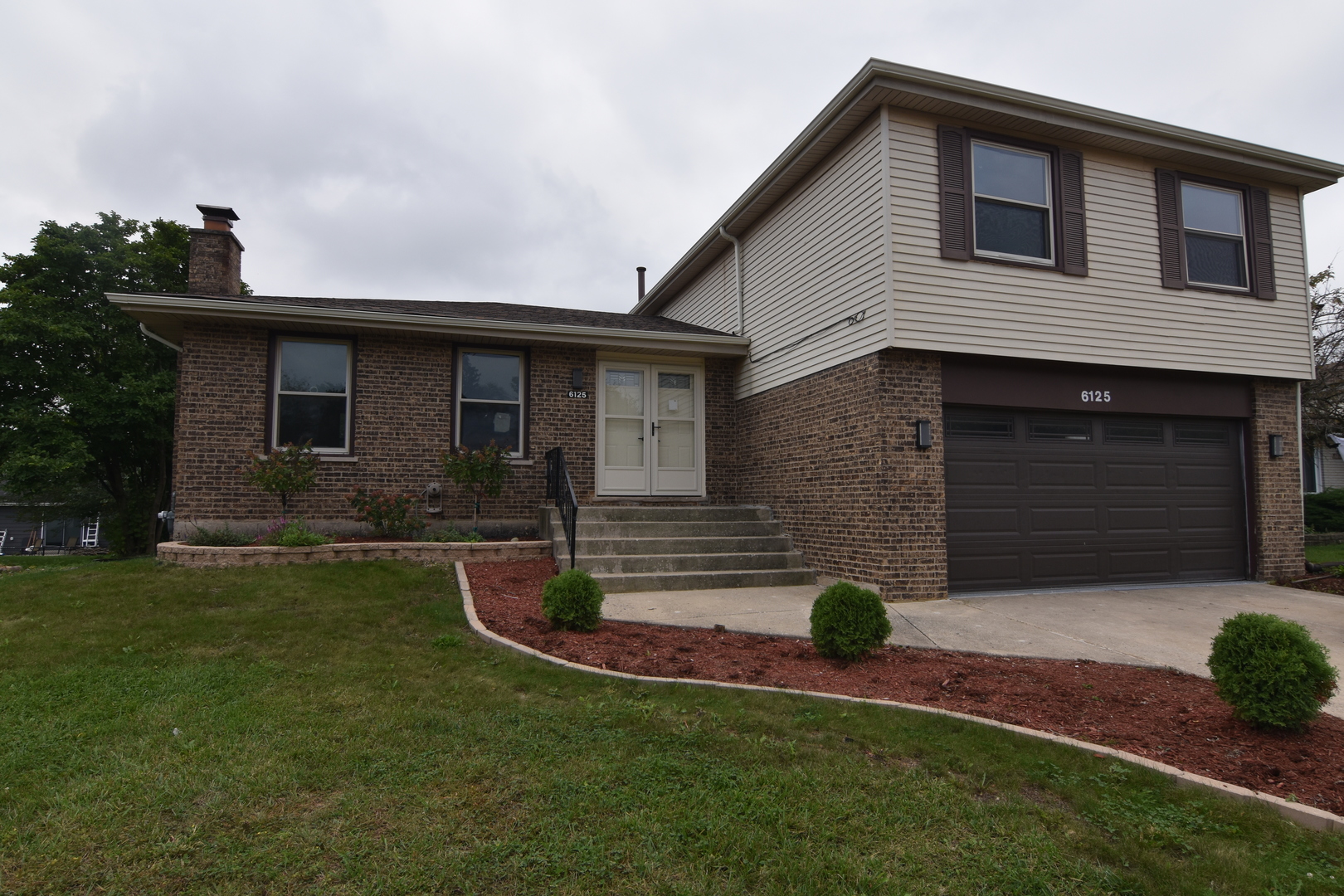 6125 Sunflower Drive, Matteson, IL 60443