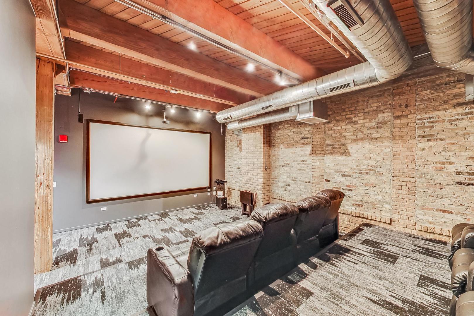 1040 W Adams Street #374, Chicago, IL 60607