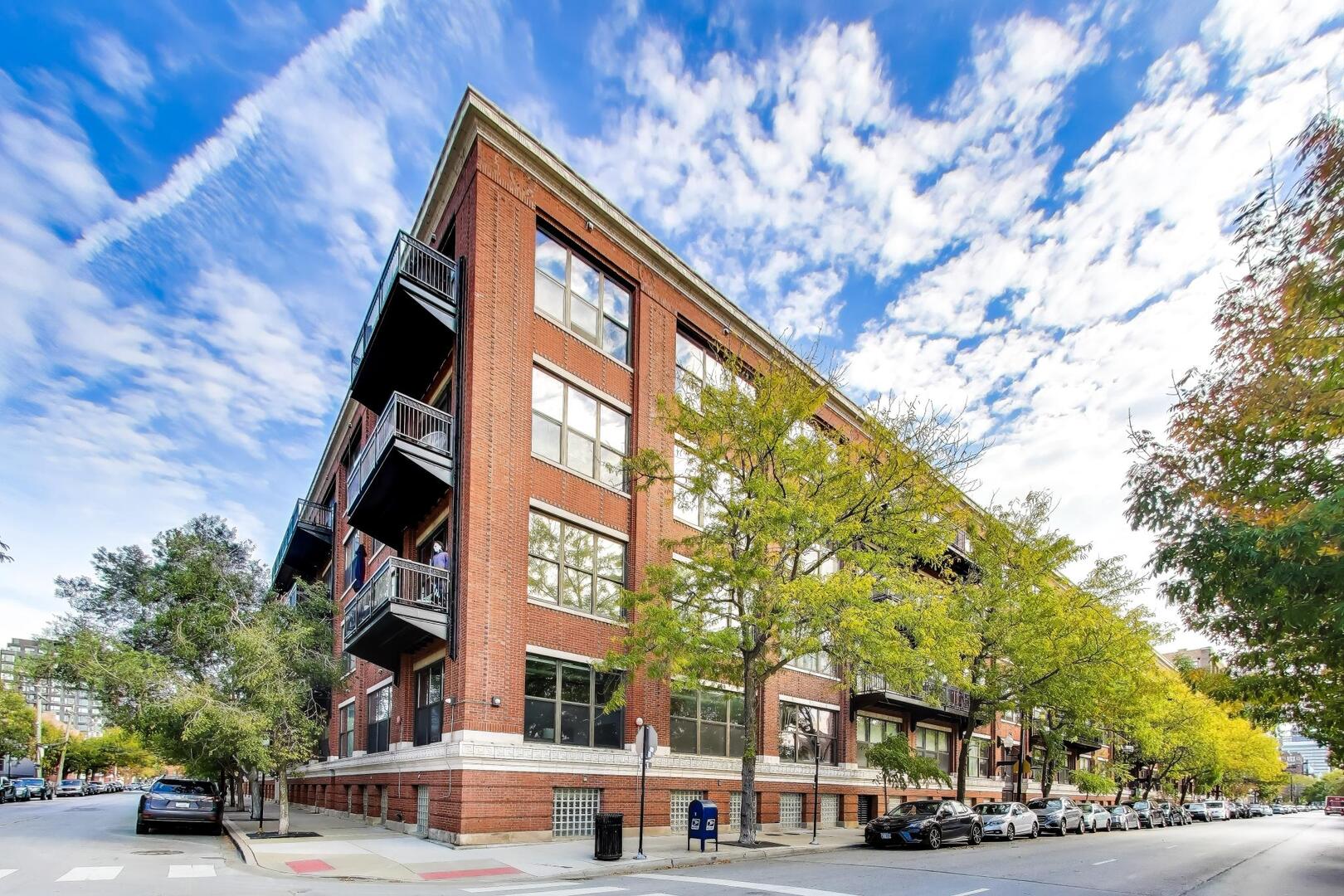 1040 W Adams Street #374, Chicago, IL 60607