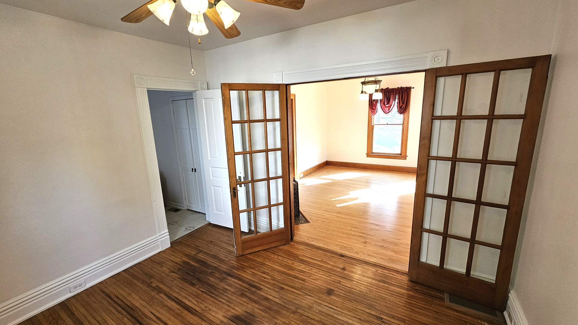 121 Paris Avenue, Rockford, IL 61107