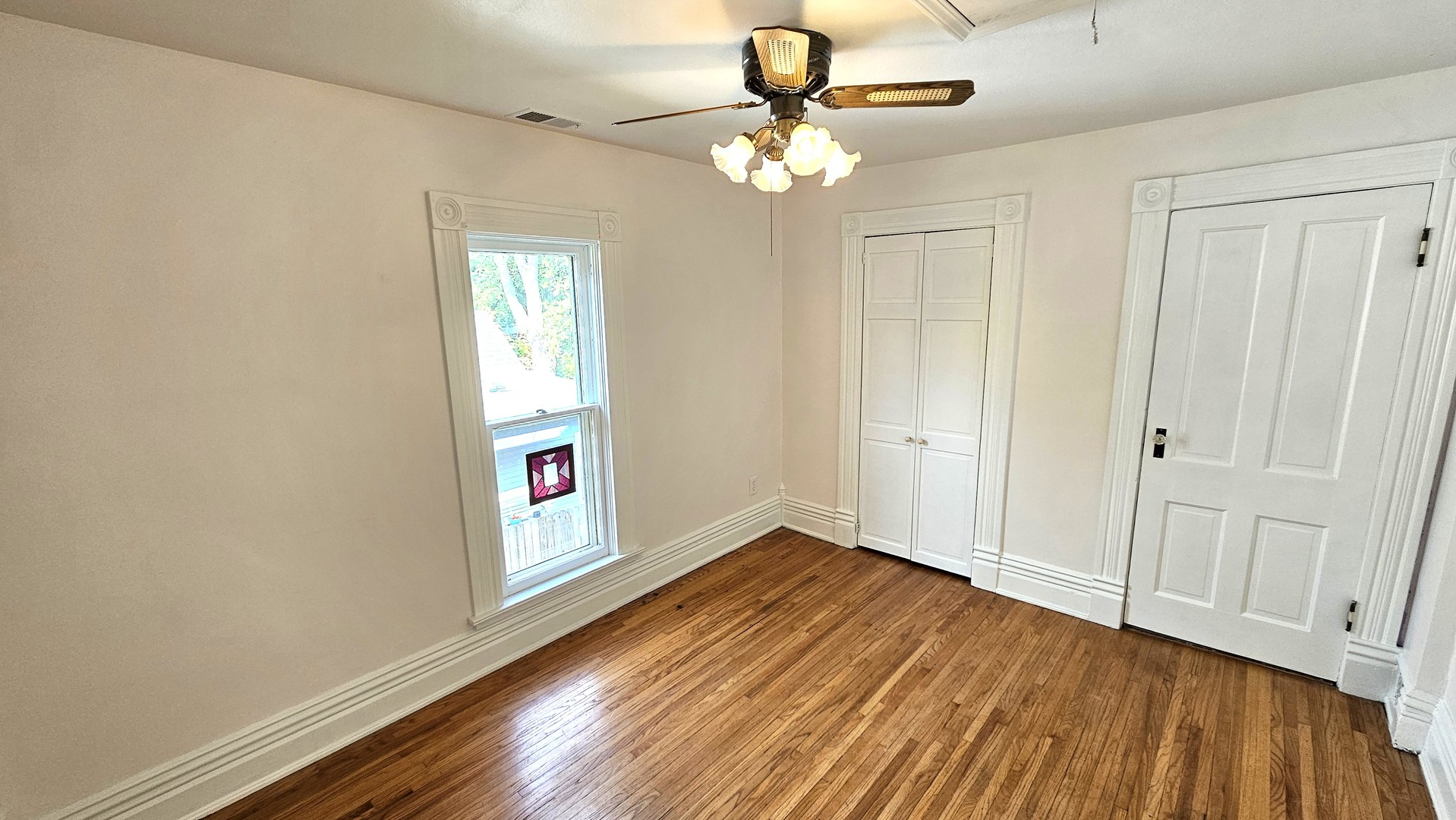 121 Paris Avenue, Rockford, IL 61107
