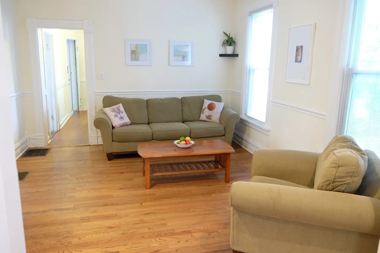 1109 Garnett Place #12, Evanston, IL 60201