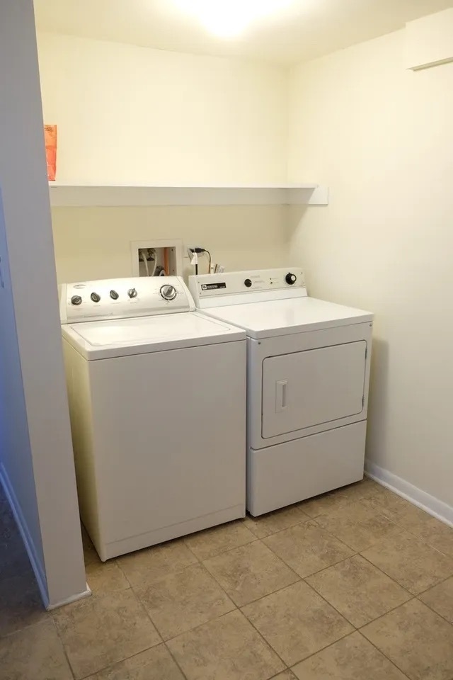 1109 Garnett Place #12, Evanston, IL 60201
