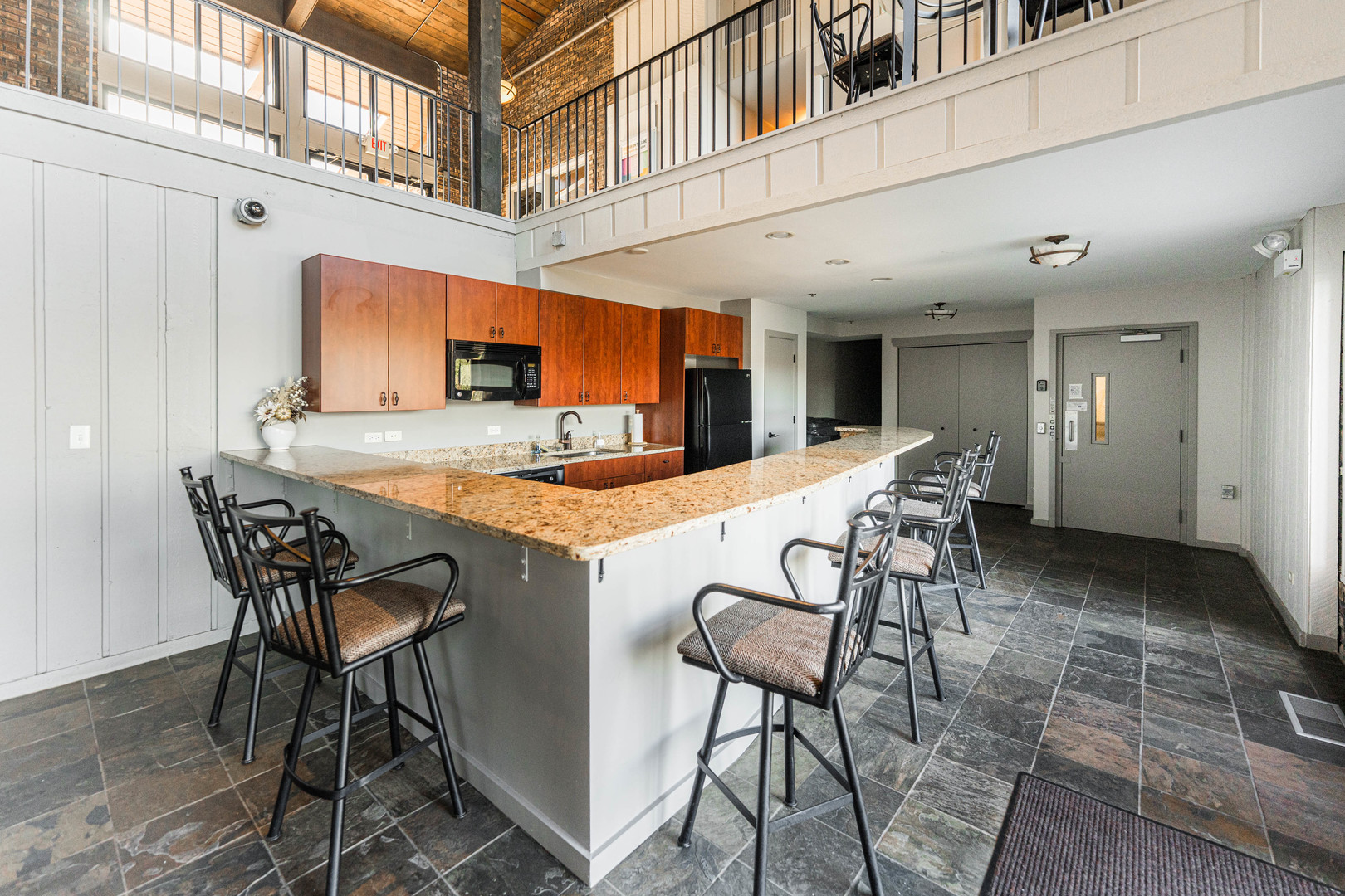 125 Lakeview Avenue #506, Bloomingdale, IL 60108