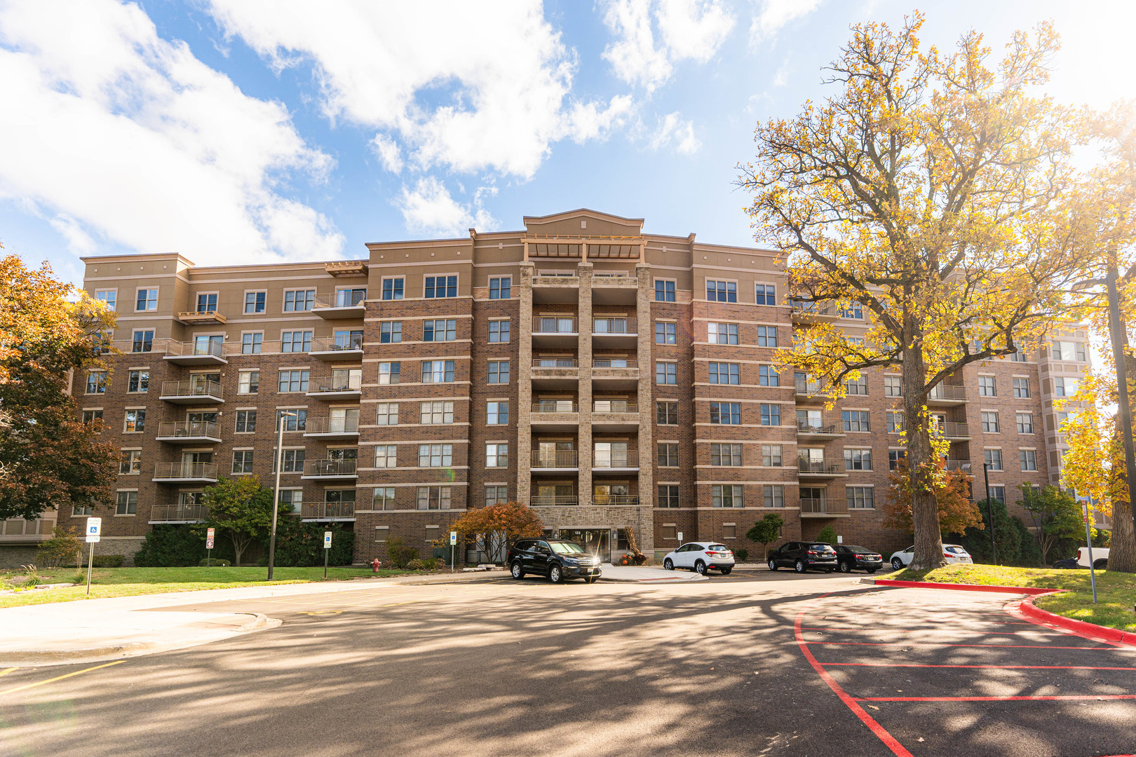 125 Lakeview Avenue #506, Bloomingdale, IL 60108