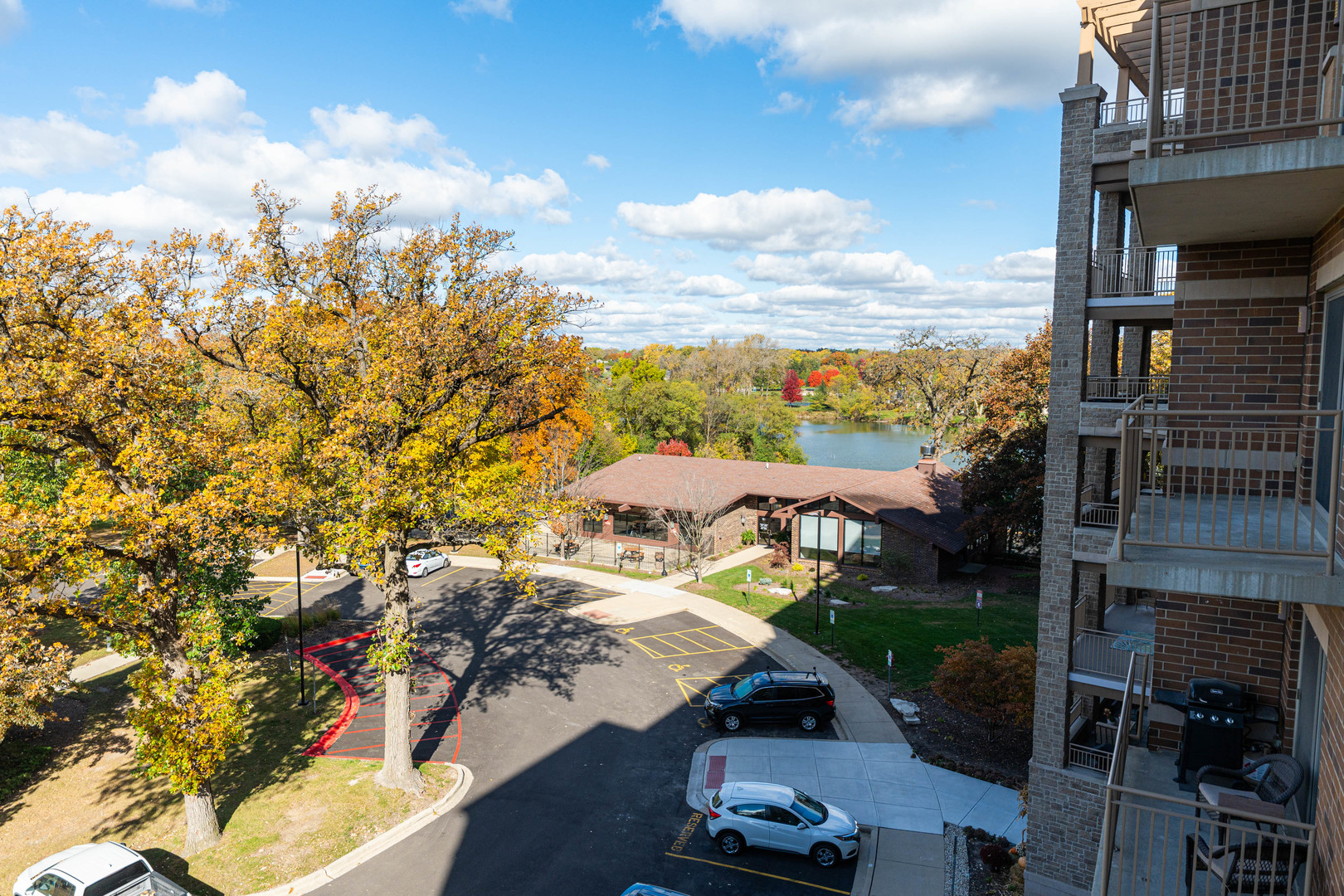 125 Lakeview Avenue #506, Bloomingdale, IL 60108