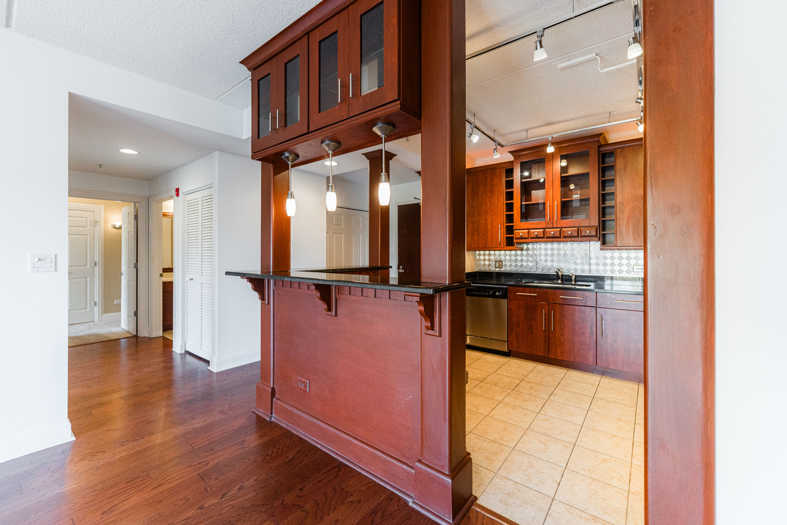 125 Lakeview Avenue #506, Bloomingdale, IL 60108