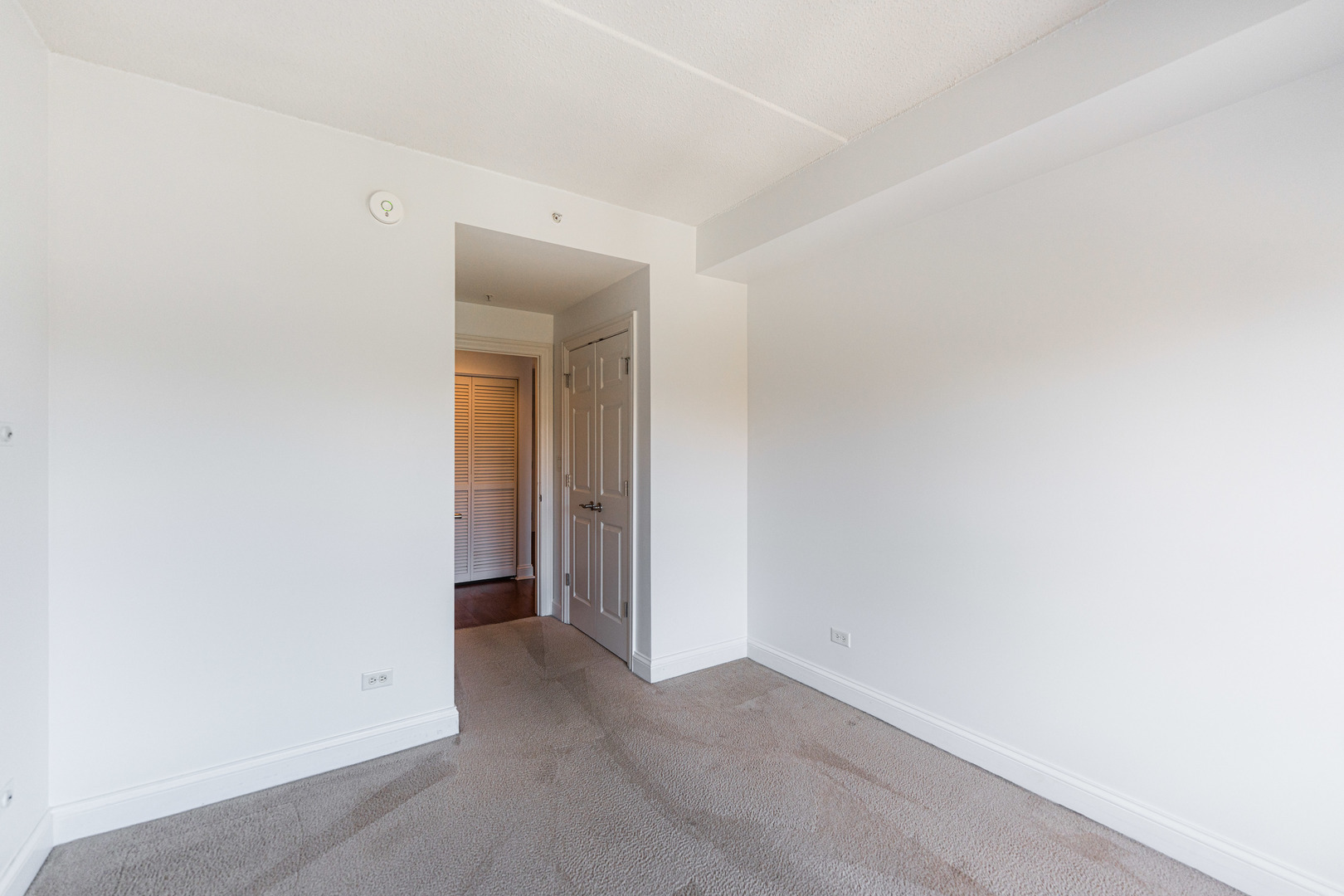 125 Lakeview Avenue #506, Bloomingdale, IL 60108