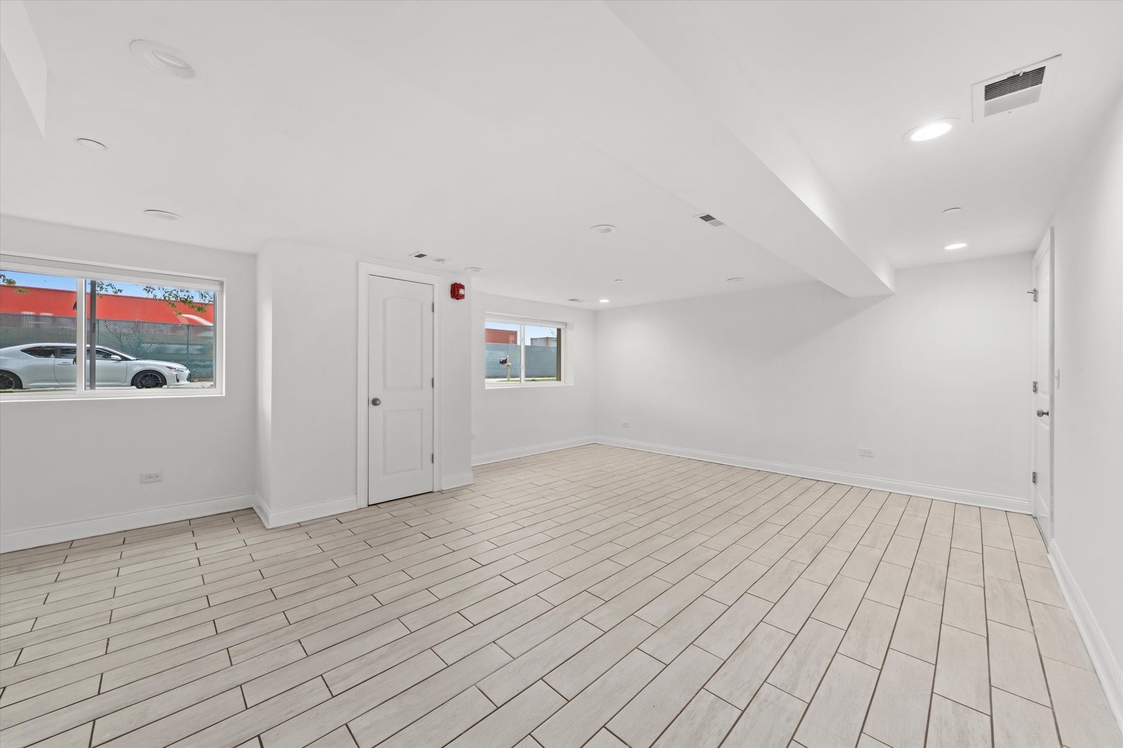 8229 S 76th Avenue, Bridgeview, IL 60455