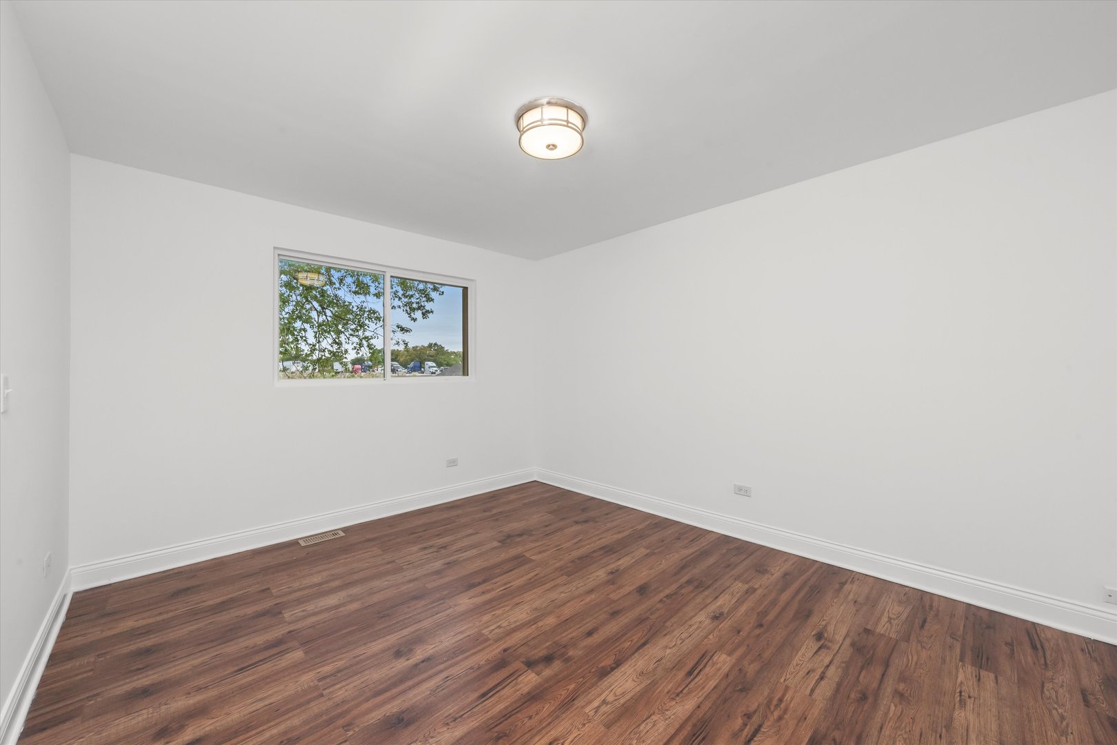 8229 S 76th Avenue, Bridgeview, IL 60455