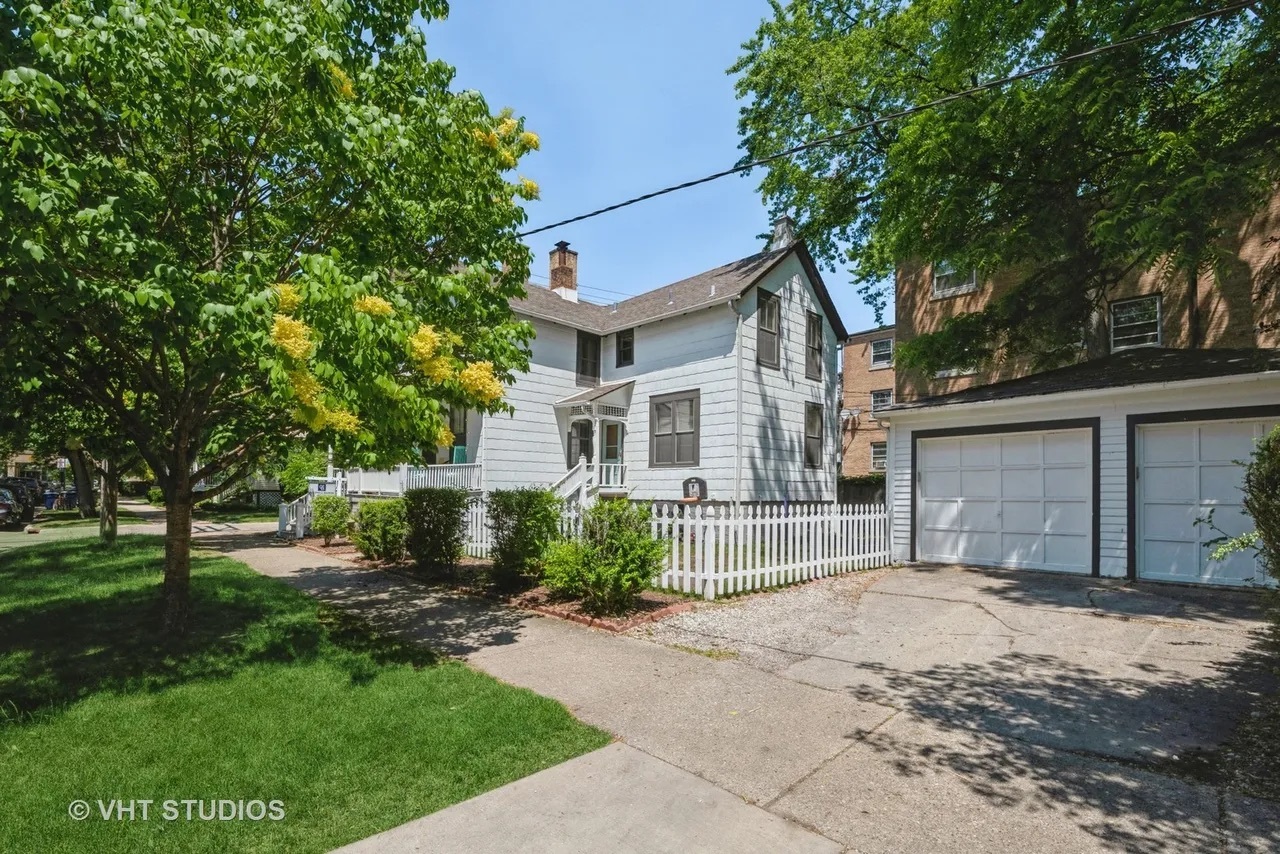 813 Hamlin Street, Evanston, IL 60201