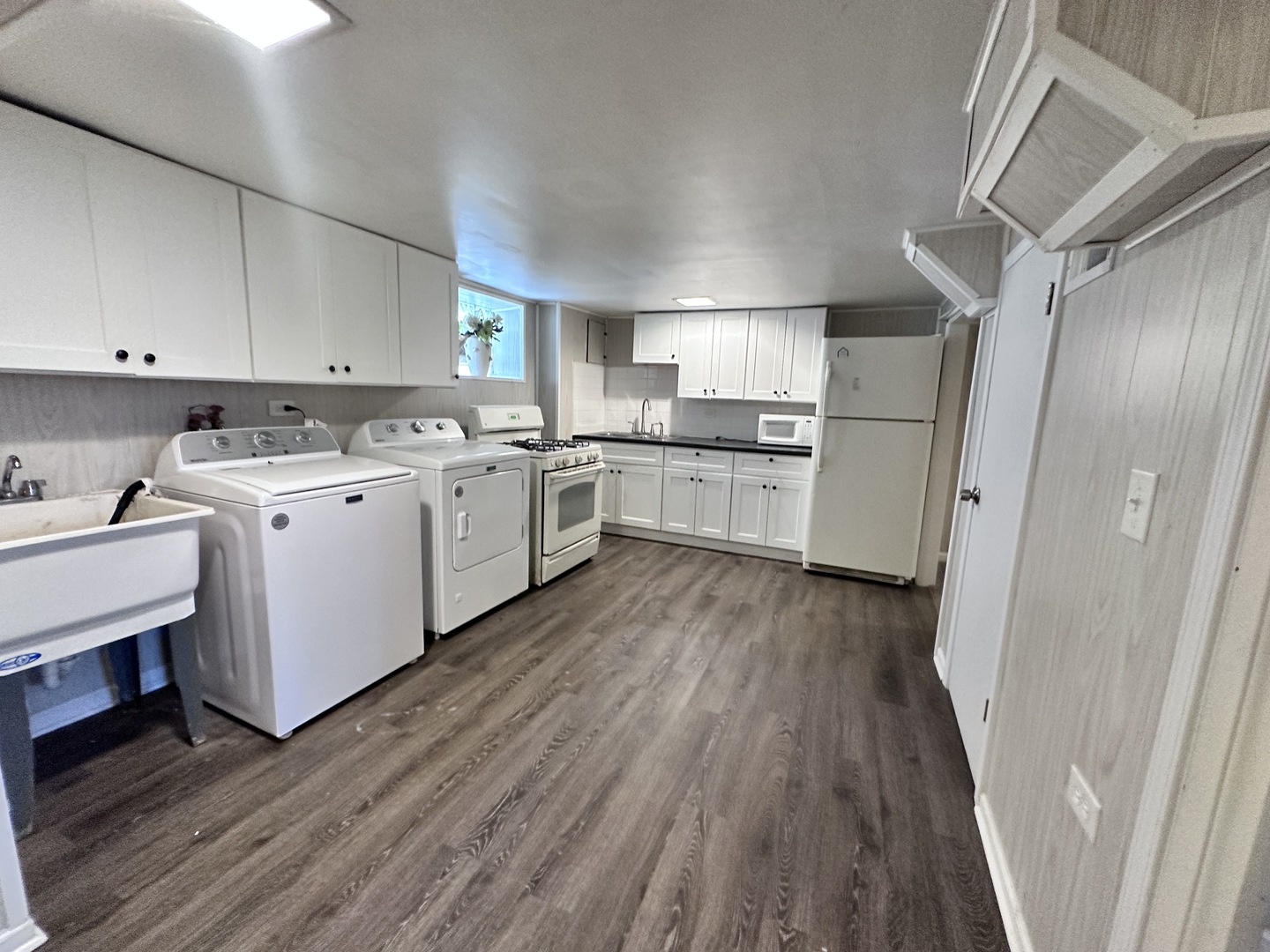 419 Fremont Street, Elgin, IL 60120