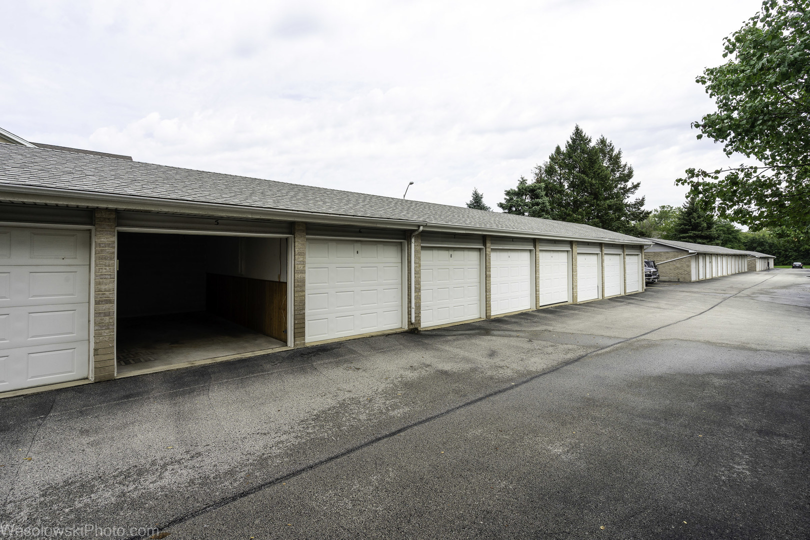 9150 W 95th Street #2B, Hickory Hills, IL 60457
