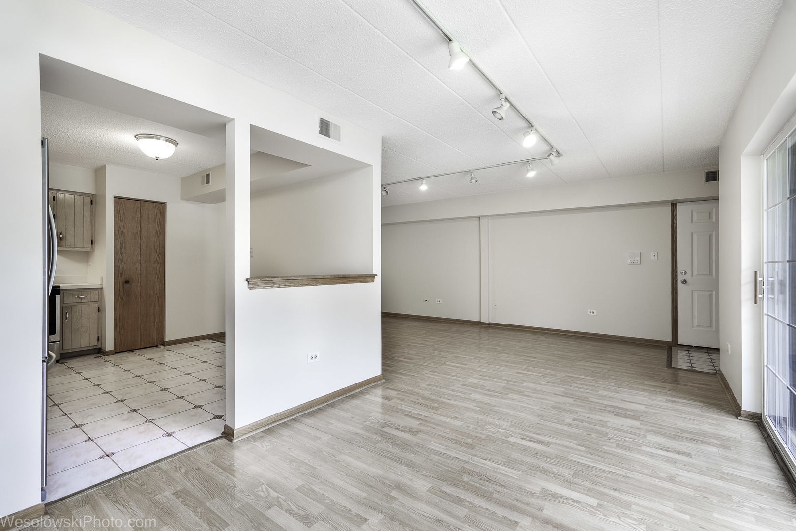 9150 W 95th Street #2B, Hickory Hills, IL 60457