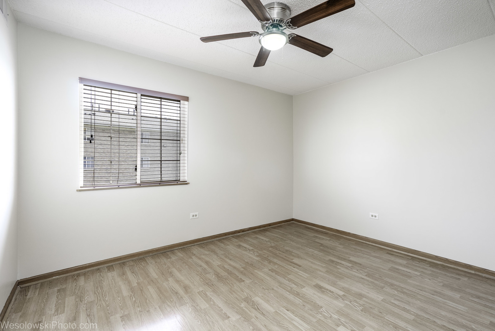 9150 W 95th Street #2B, Hickory Hills, IL 60457