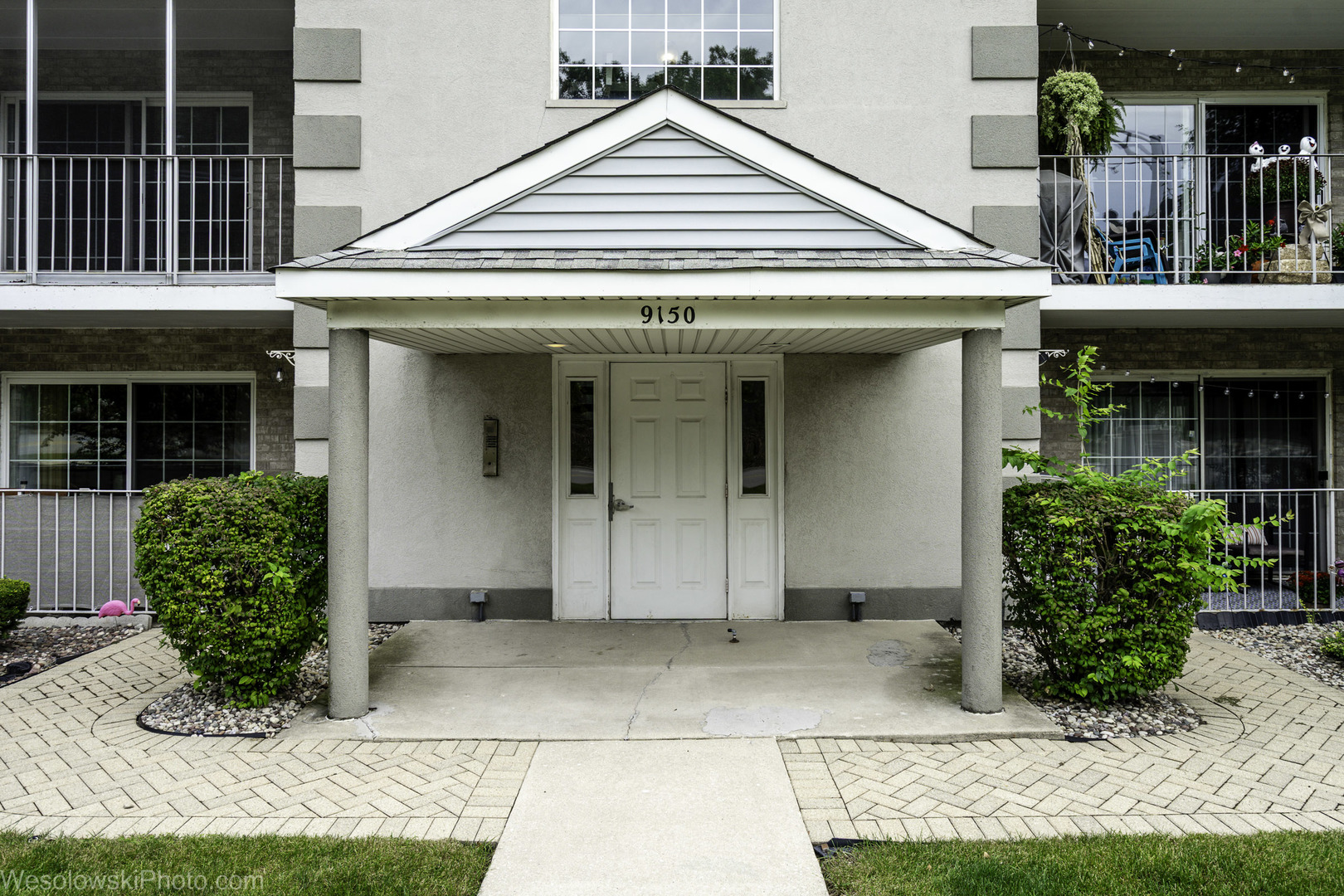 9150 W 95th Street #2B, Hickory Hills, IL 60457