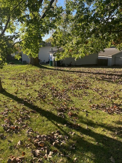 49 N Shaddle Avenue, Mundelein, IL 60060