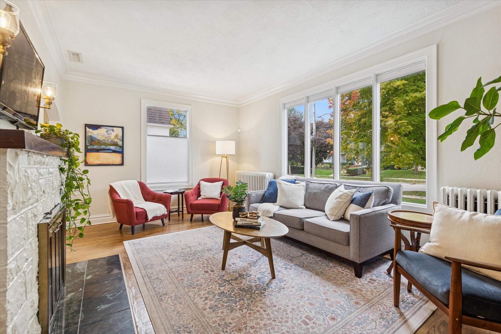 233 N Park Boulevard, Glen Ellyn, IL 60137