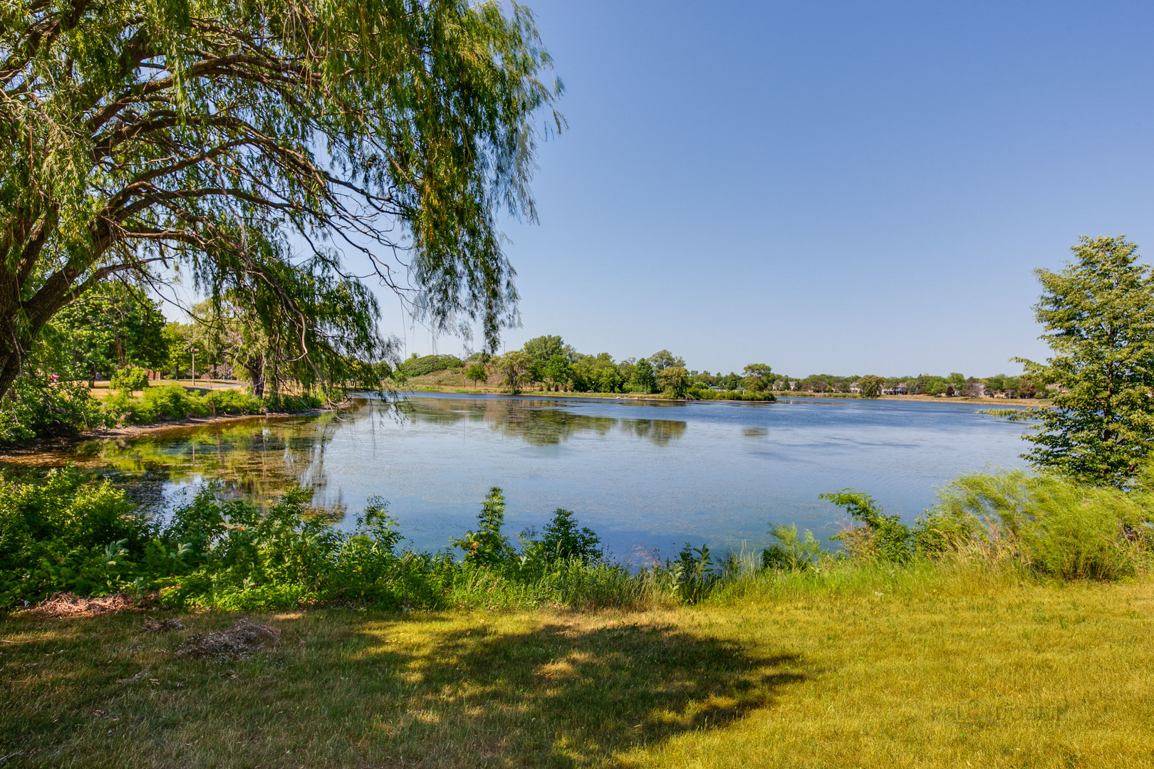 4 PARKSIDE Court #12, Vernon Hills, IL 60061