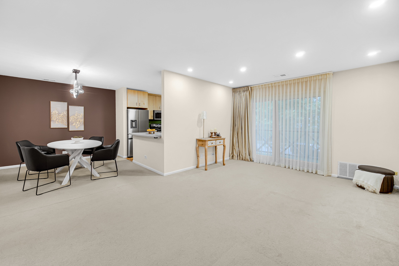 1038 Harbour Court #2A, Wheeling, IL 60090