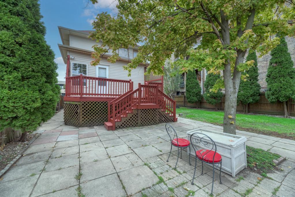 820 S 17th Avenue, Maywood, IL 60153