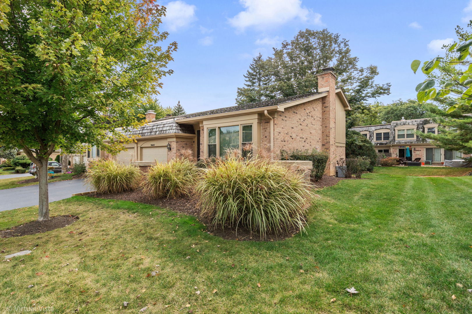 19W067 Avenue Normandy South, Oak Brook, IL 60523