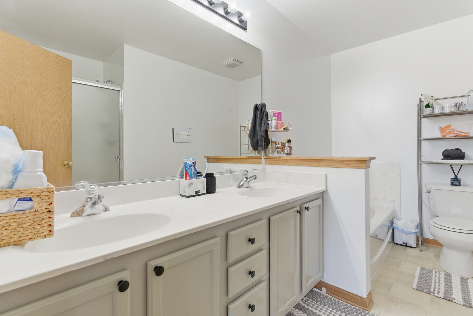 39122 Welsh Lane, Beach Park, IL 60083