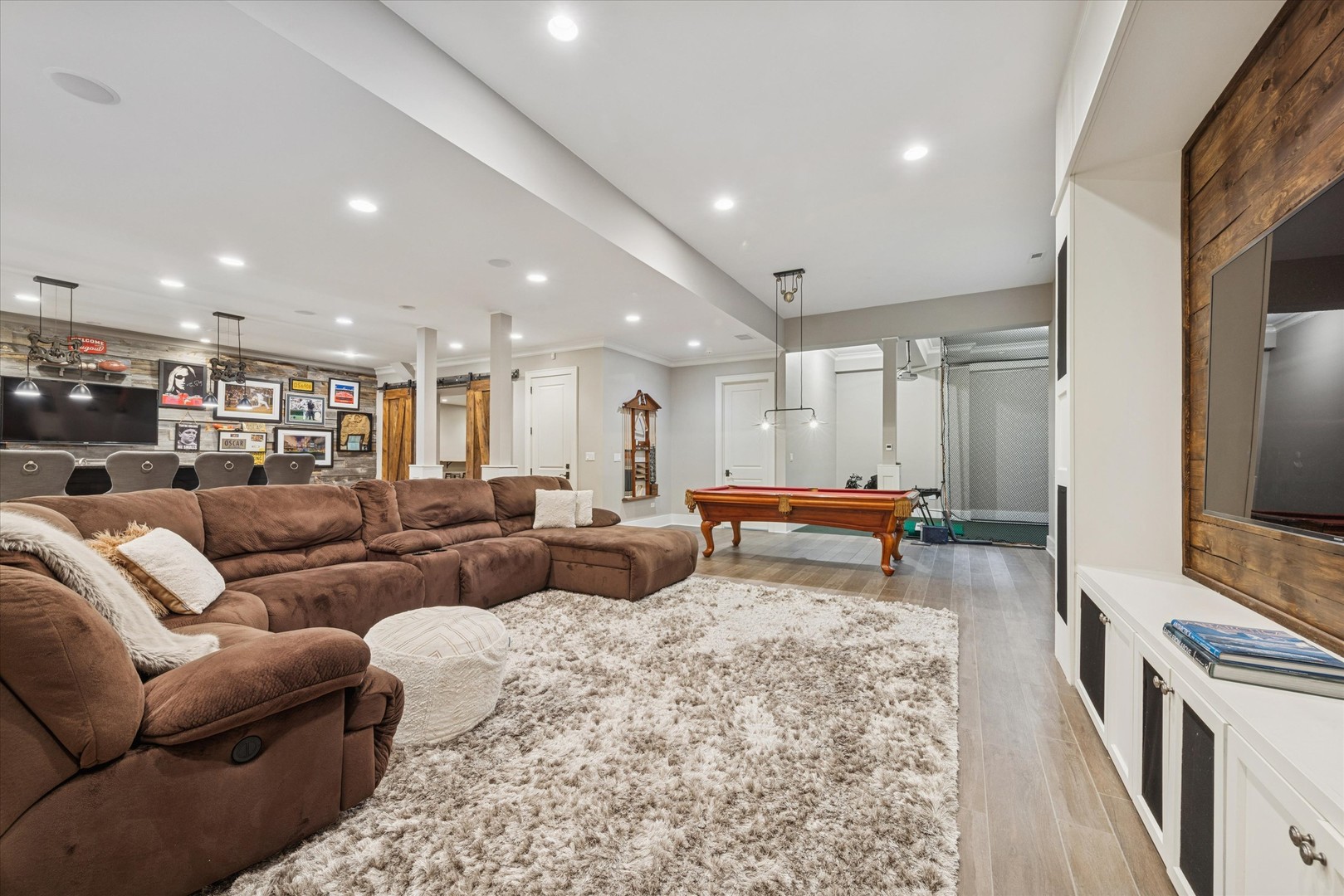 415 N ADAMS Street, Hinsdale, IL 60521