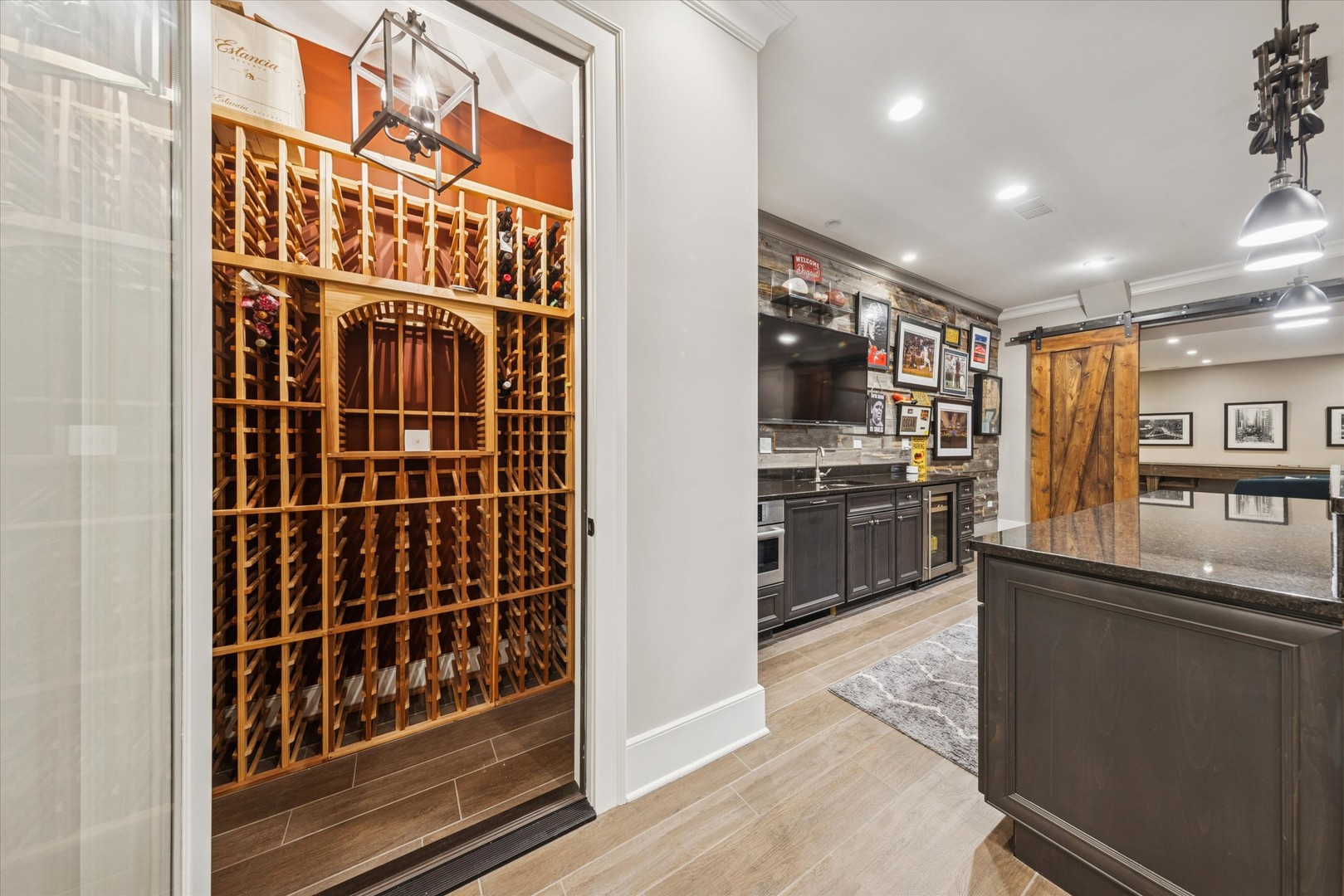 415 N ADAMS Street, Hinsdale, IL 60521