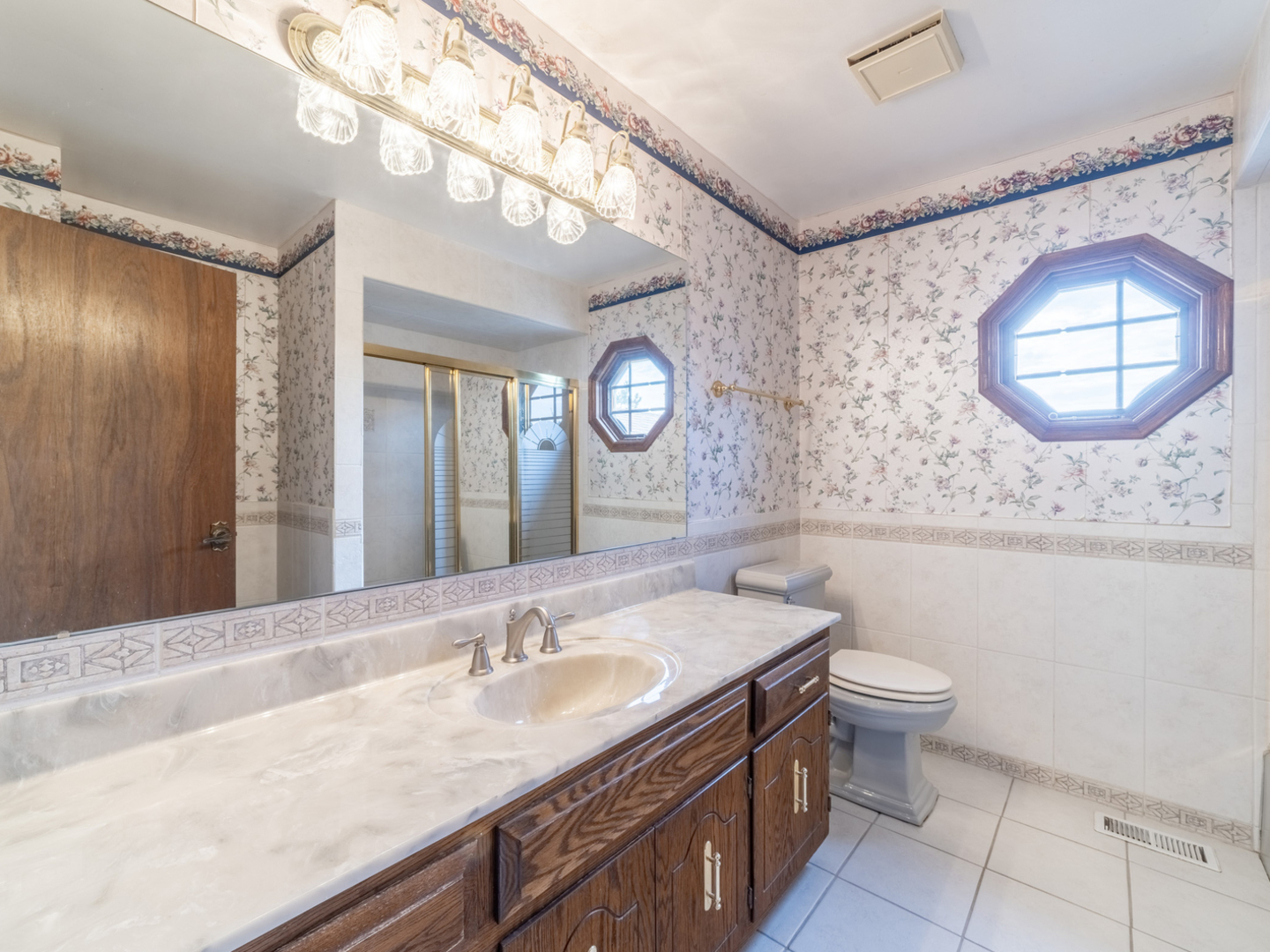 8548 Bethany Lane, Tinley Park, IL 60487