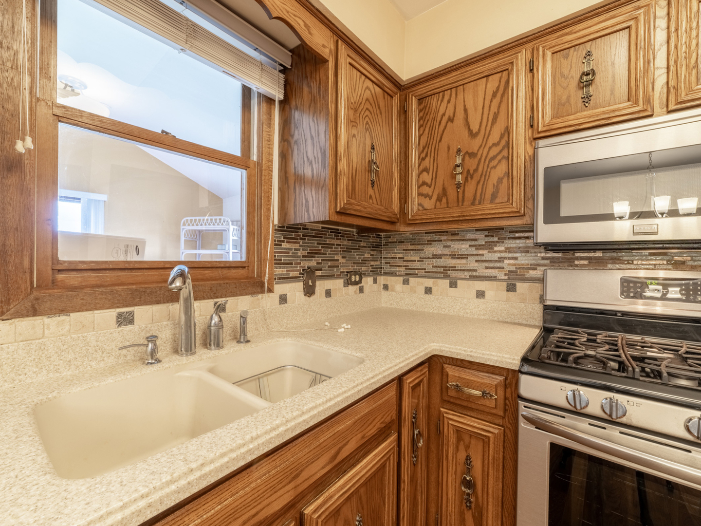 8548 Bethany Lane, Tinley Park, IL 60487