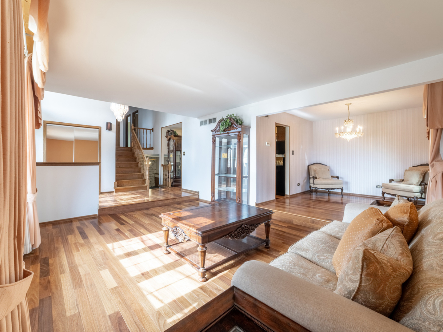 8548 Bethany Lane, Tinley Park, IL 60487