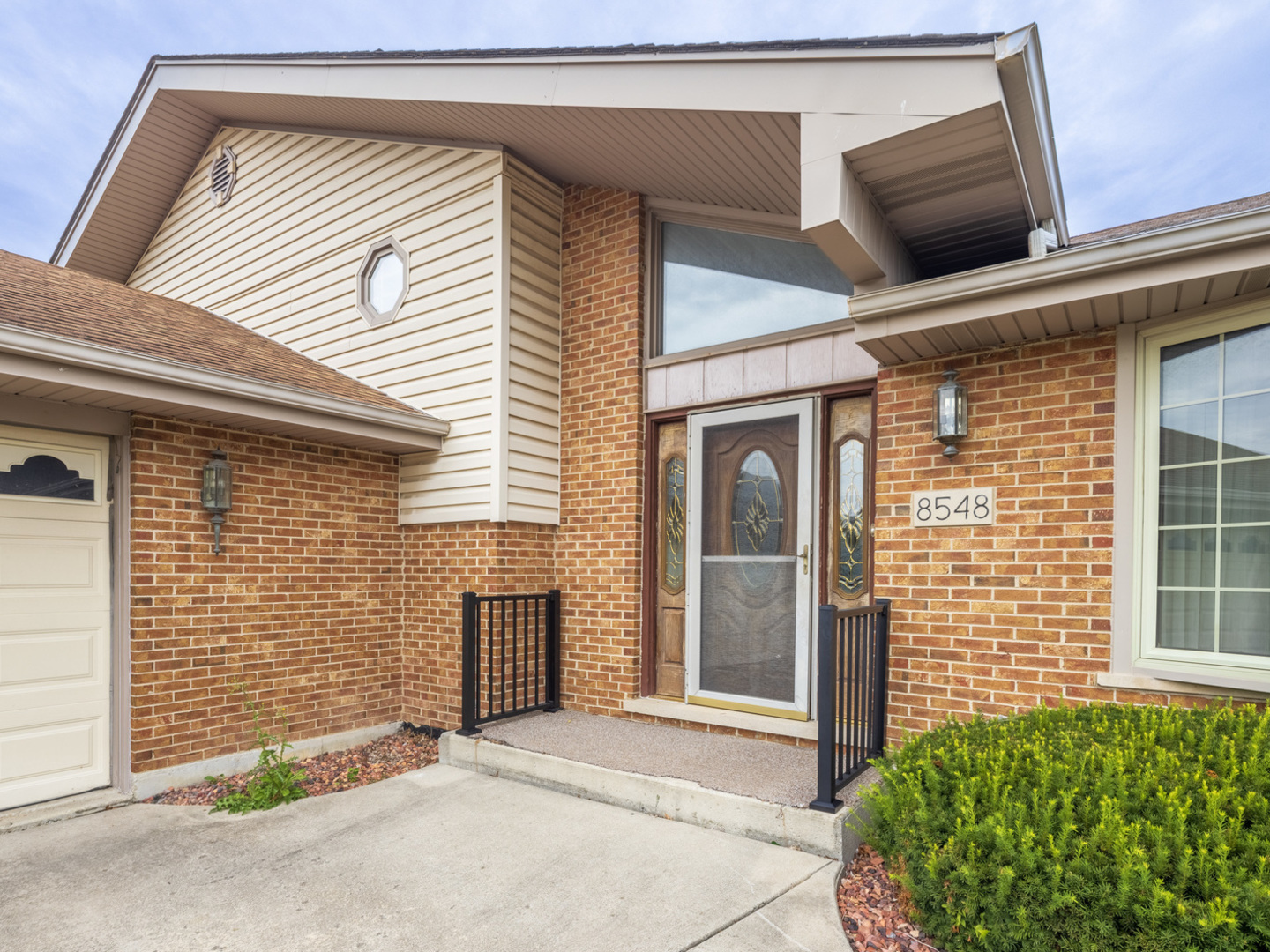 8548 Bethany Lane, Tinley Park, IL 60487
