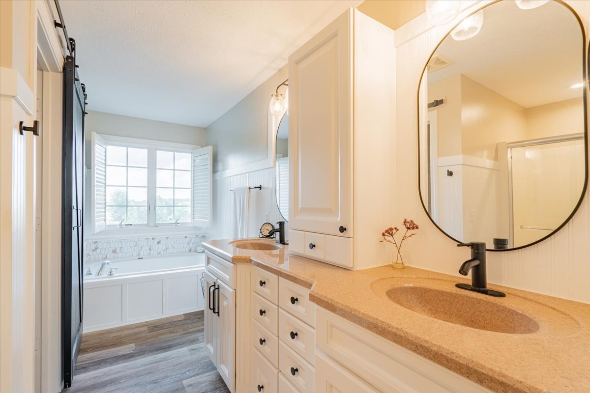 45 Pebblebrook Court, Bloomington, IL 61705