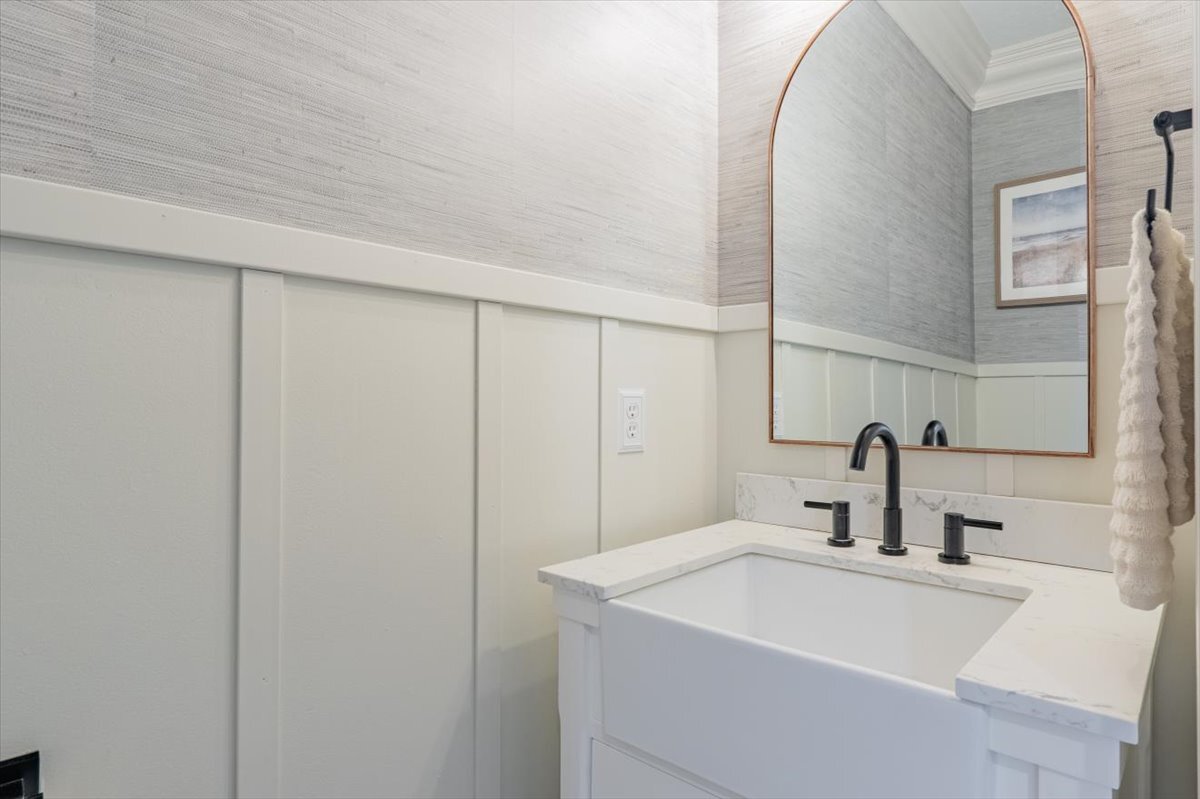 45 Pebblebrook Court, Bloomington, IL 61705