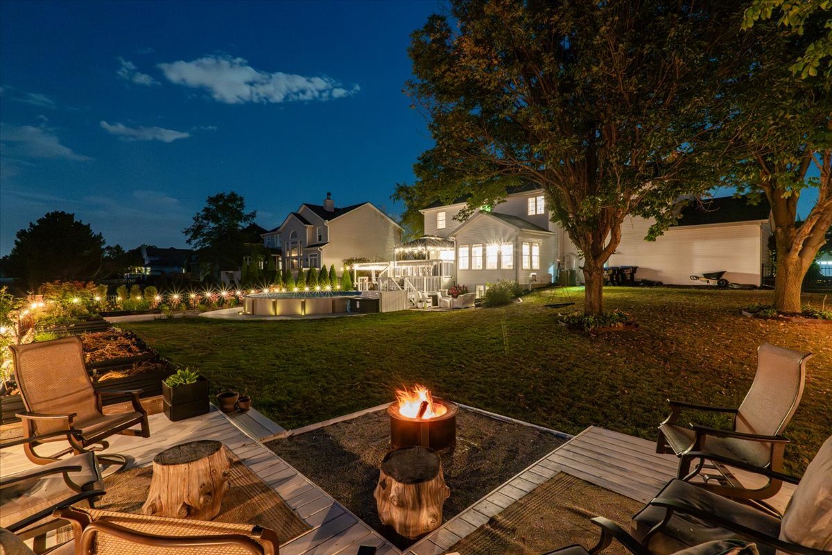 45 Pebblebrook Court, Bloomington, IL 61705