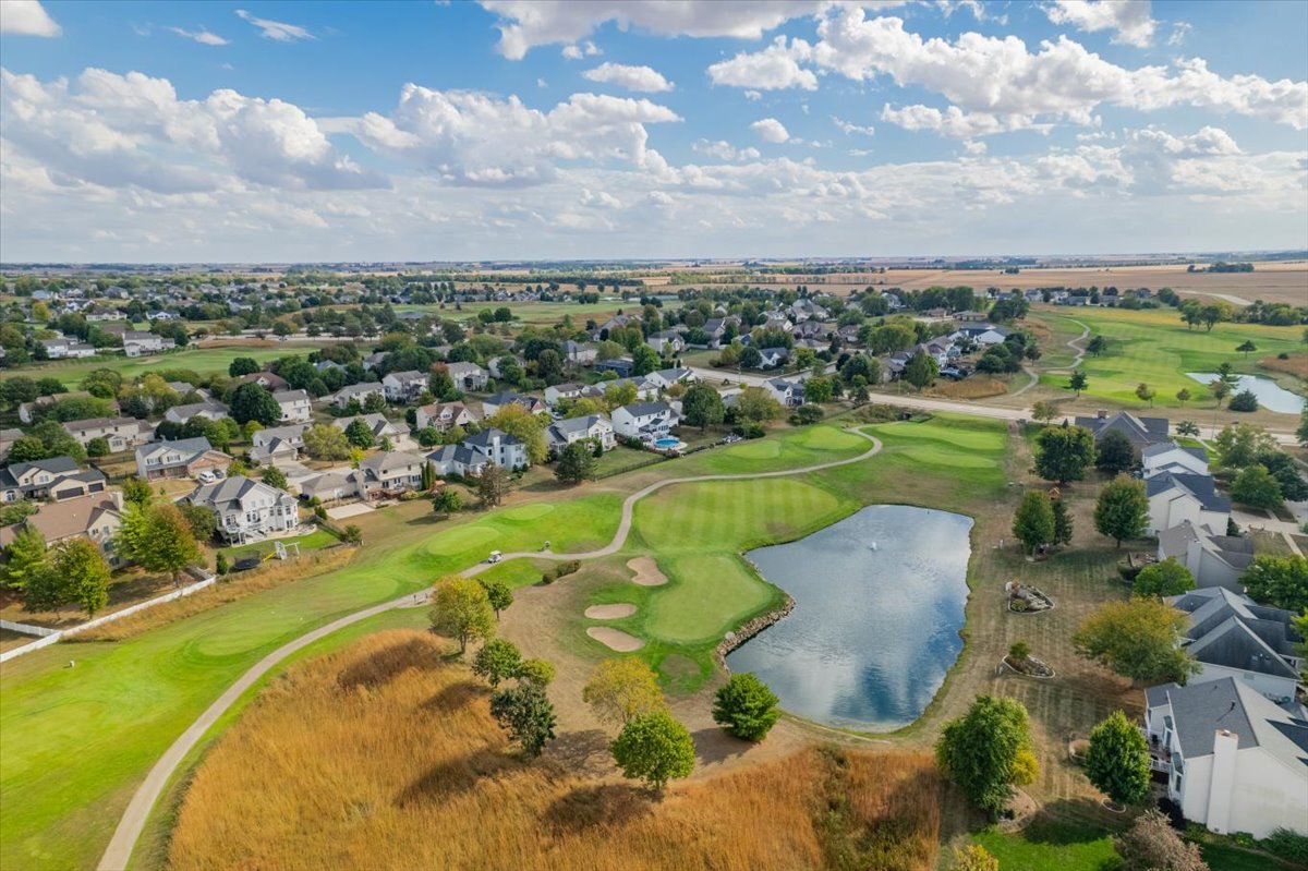 45 Pebblebrook Court, Bloomington, IL 61705