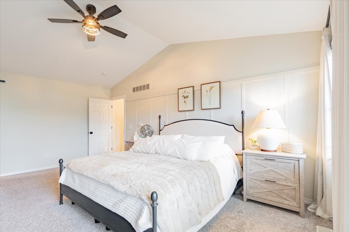 45 Pebblebrook Court, Bloomington, IL 61705