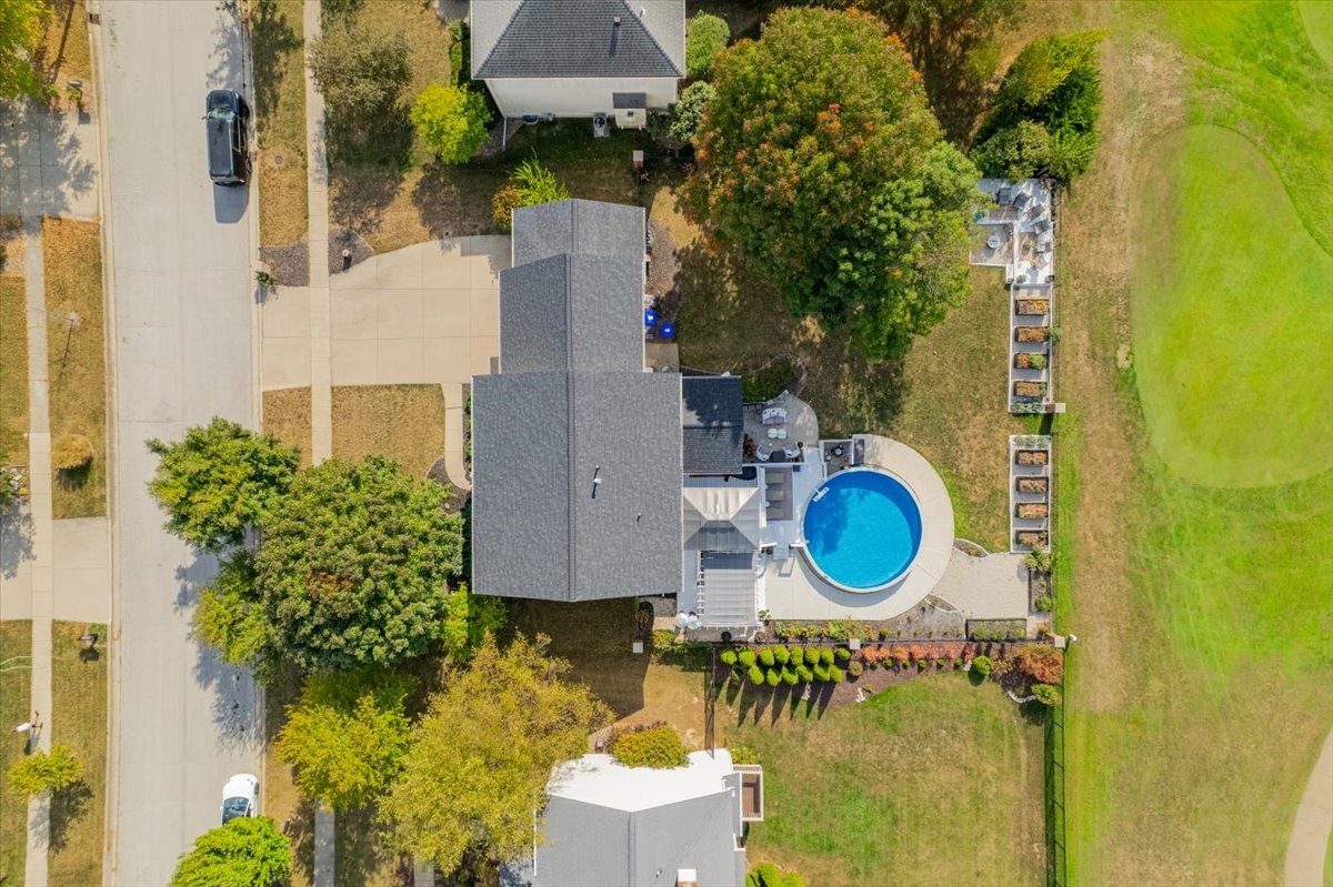 45 Pebblebrook Court, Bloomington, IL 61705