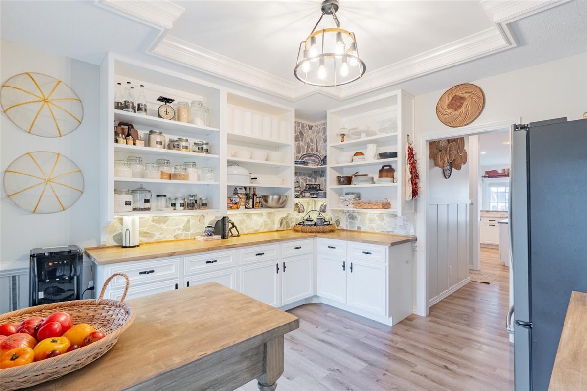 45 Pebblebrook Court, Bloomington, IL 61705