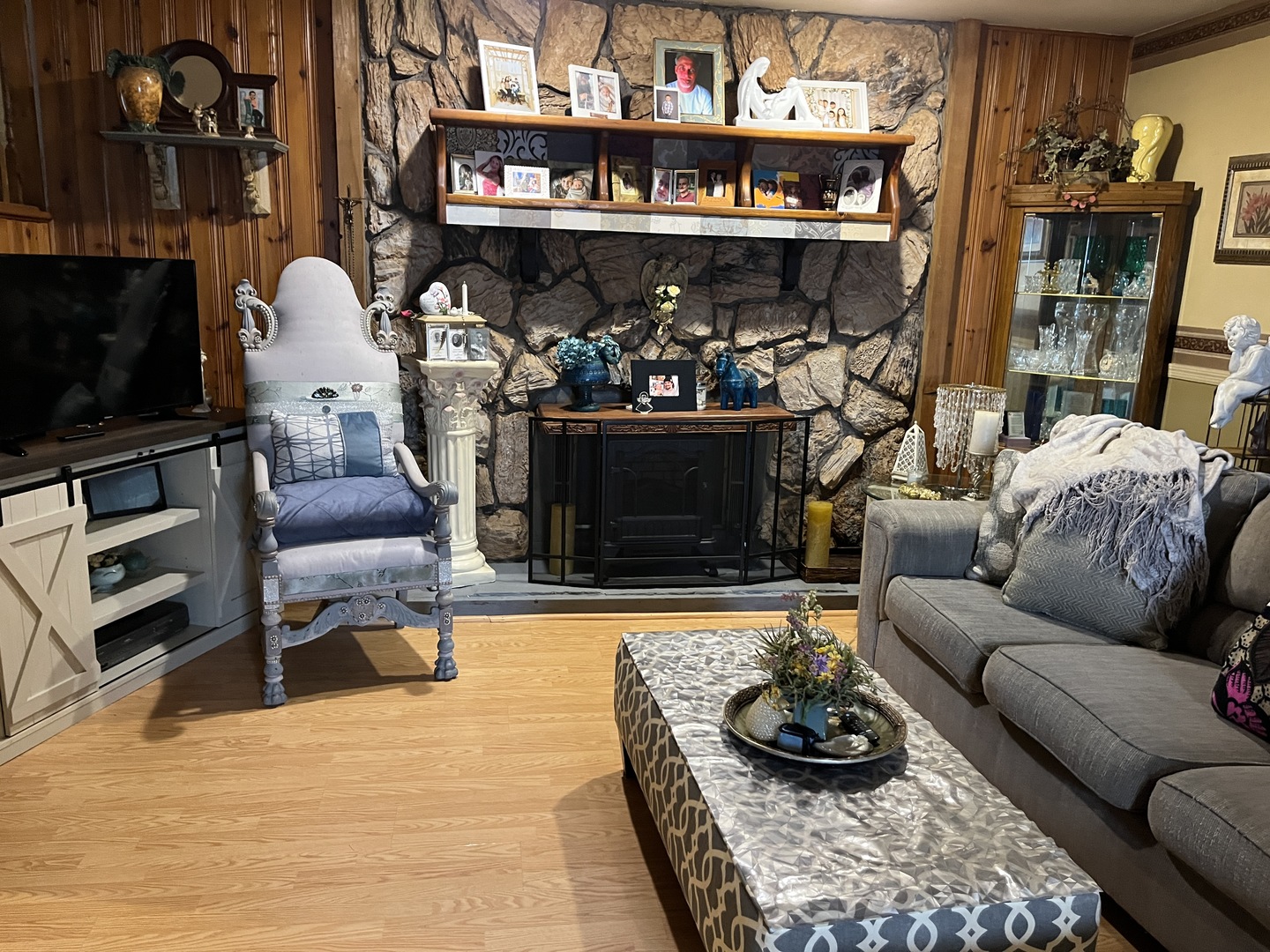 15213 Waverly Avenue, Midlothian, IL 60445