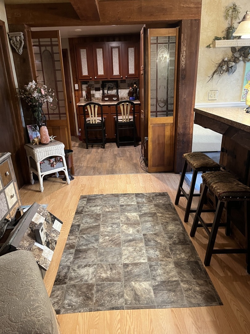 15213 Waverly Avenue, Midlothian, IL 60445