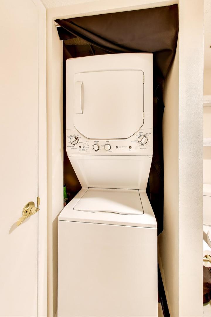 920 Vose Drive #604, Gurnee, IL 60031