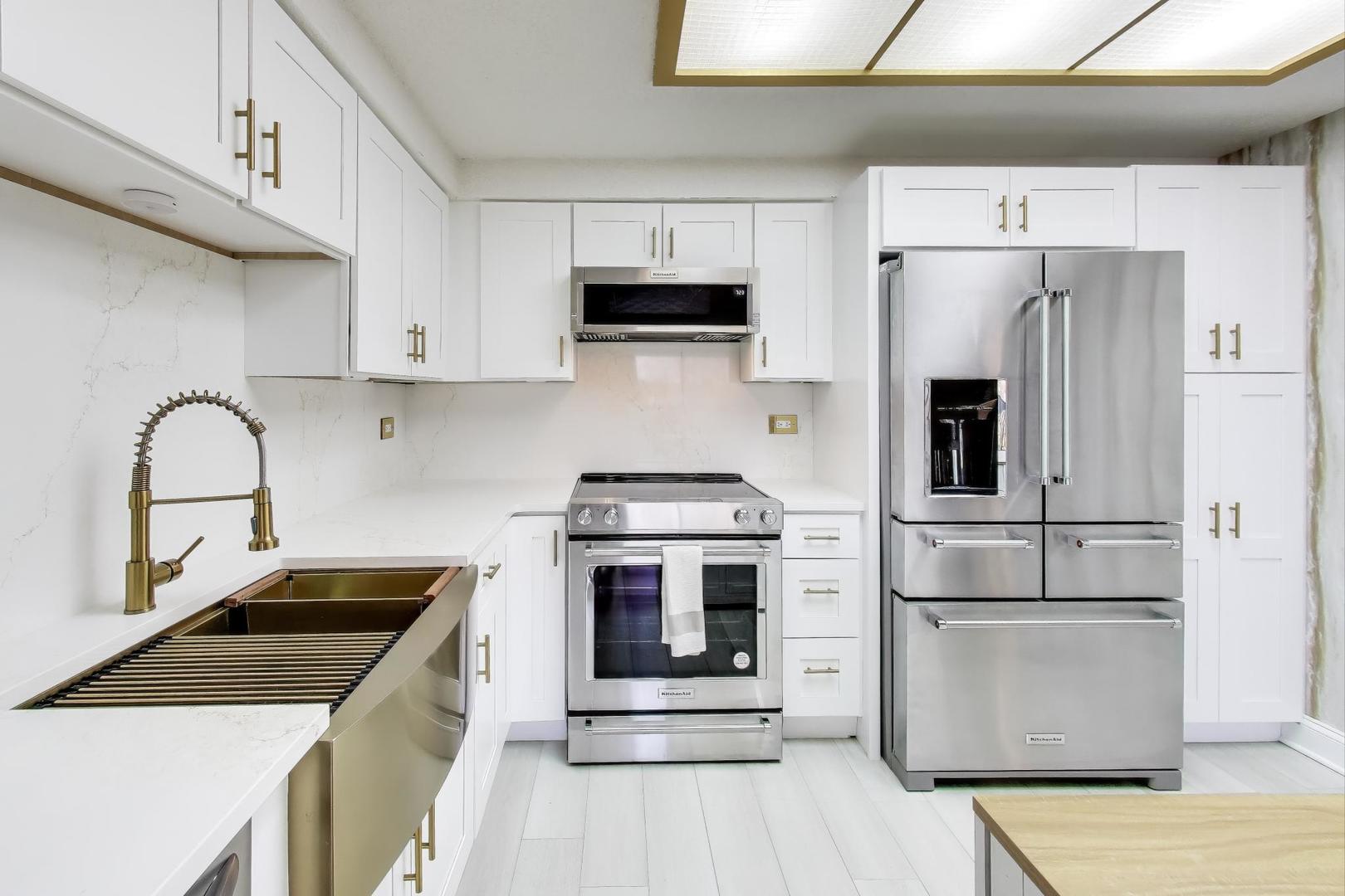 920 Vose Drive #604, Gurnee, IL 60031