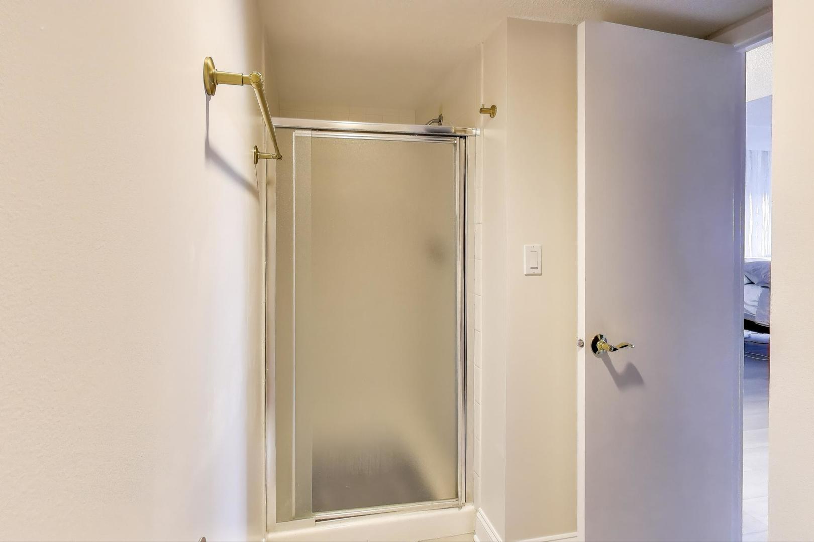 920 Vose Drive #604, Gurnee, IL 60031