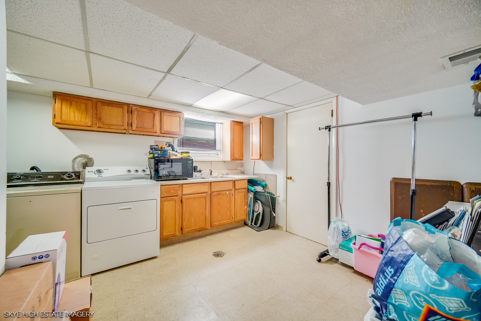 9805 Normandy Avenue, Oak Lawn, IL 60453