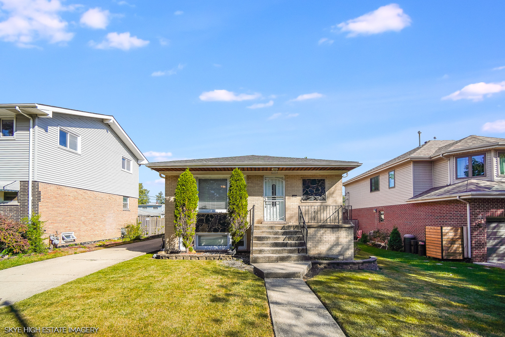 9805 Normandy Avenue, Oak Lawn, IL 60453